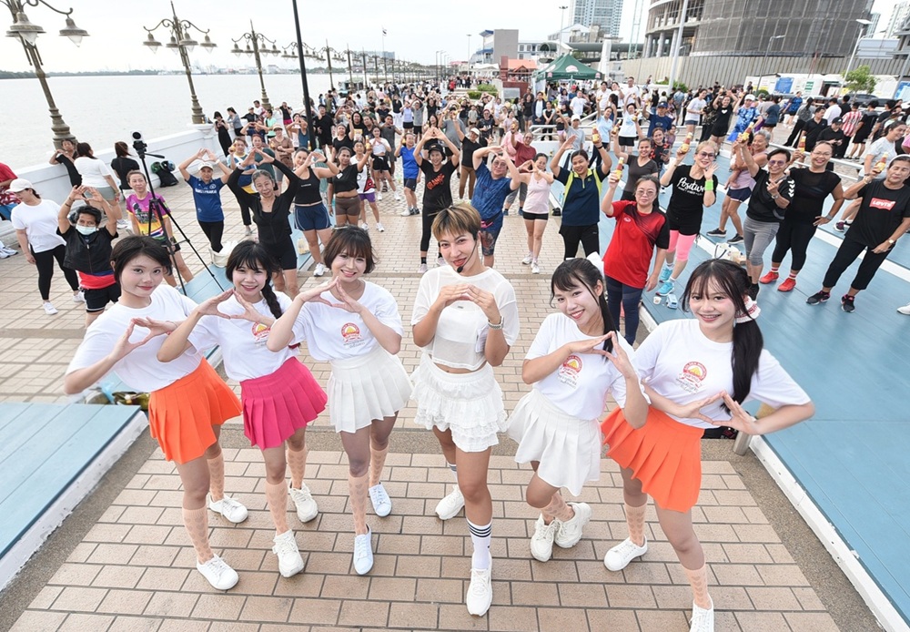 ซอสภูเขาทอง เดินหน้ากิจกรรมแอโรบิค 6_0.jpg