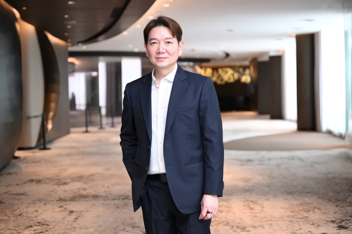 พีระพงศ์ จรูญเอก.jpg