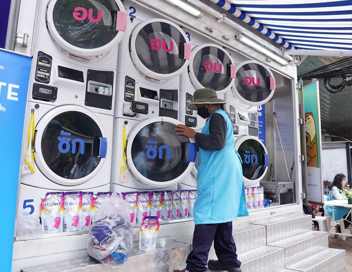“ชูมณี” ส่ง รถซักผ้า Laundry Move ขับเคลื่อนความสะอาดสู่คนไร้บ้าน