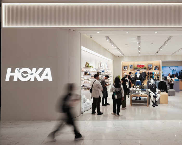 HOKA เปิดบ้านใหม่ใจกลางเมือง กับการเดินหน้าสู่ก้าวสำคัญ จากรองเท้า ‘Performance’ สู่โลกของ ‘Lifestyle’