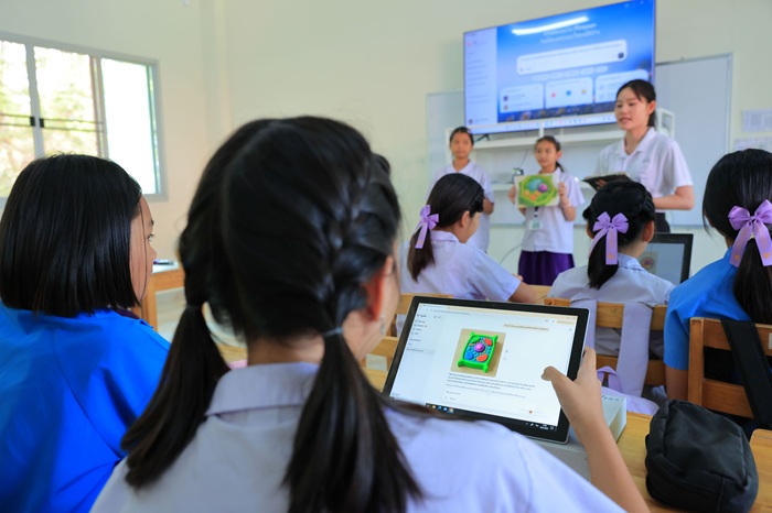 โรงเรียนธรรมจารินีวิทยา ต้นแบบทรานสฟอร์มการเรียนรู้ ด้วย AI และวิถีพุทธ สร้าง "สะพานแห่งโอกาส" สู่เยาวชนไทย