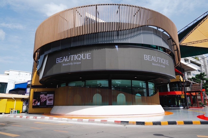 ทำถึงมาก!! แบรนด์ Beautique Salon แลนด์มาร์กร้านทำผมน้องใหม่ เปิดม่านให้บริการความสวยครบวงจร ย่านบางนา กม.5