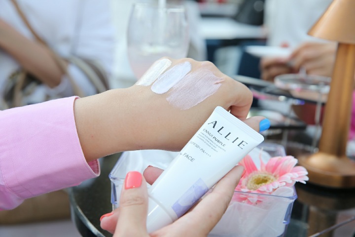 ALLIE THAILAND ร่วมฉลองครบรอบ 1 ปี ALLIE "Beauty & Sustainable UV” พร้อมทดสอบคุณสมบัติ ALLIE CHRONO BEAUTY COLOR ON UV กันแดดรูปแบบใหม่