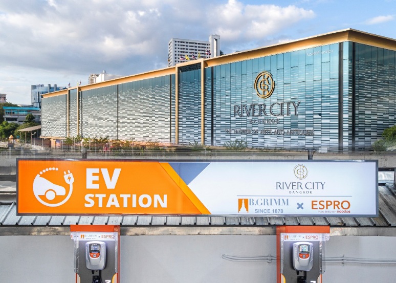 บี.กริม รุกธุรกิจสถานีชาร์จรถ EV เปิดตัวแห่งแรกที่ริเวอร์ ซิตี้