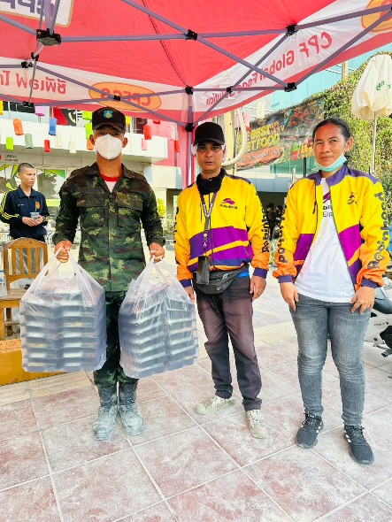 โรบินฮู๊ดร่วมให้กำลังใจทีมกู้ภัยและผู้ประสบภัยแผ่นดินไหว