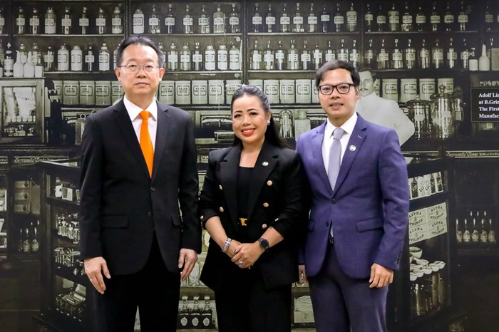 บี.กริม ฟาร์มา จับมือ อินเตอร์ มโหสถ พันธมิตรในกัมพูชา เดินหน้าขยายช่องทางการจัดจำหน่าย