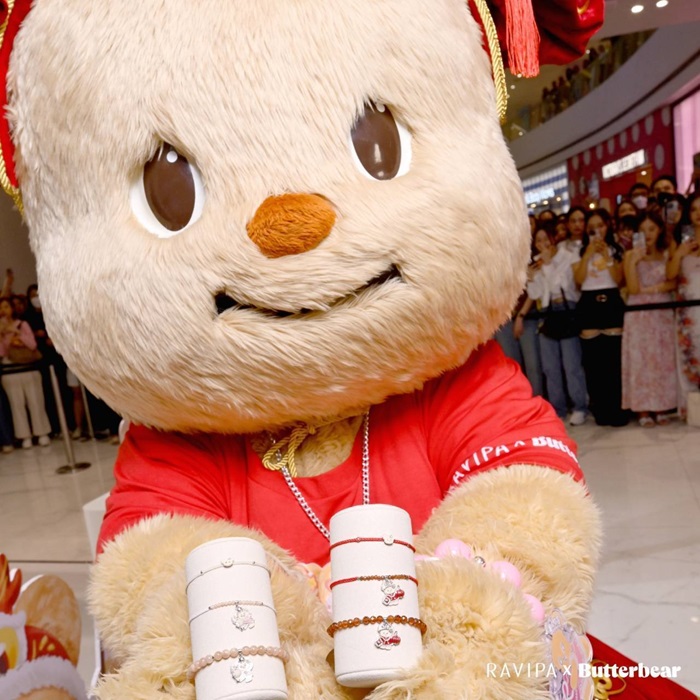 RAVIPA จับมือน้องหมีเนย รังสรรค์คอลเลกชันพิเศษ “RAVIPA x Butterbear” ให้เหล่ามัมหมีเฉลิมฉลองตรุษจีน