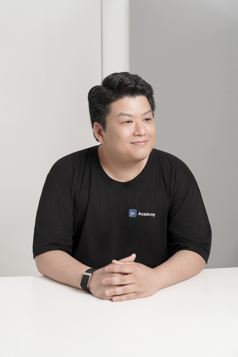 3 ชาลี พิสุราช.jpg