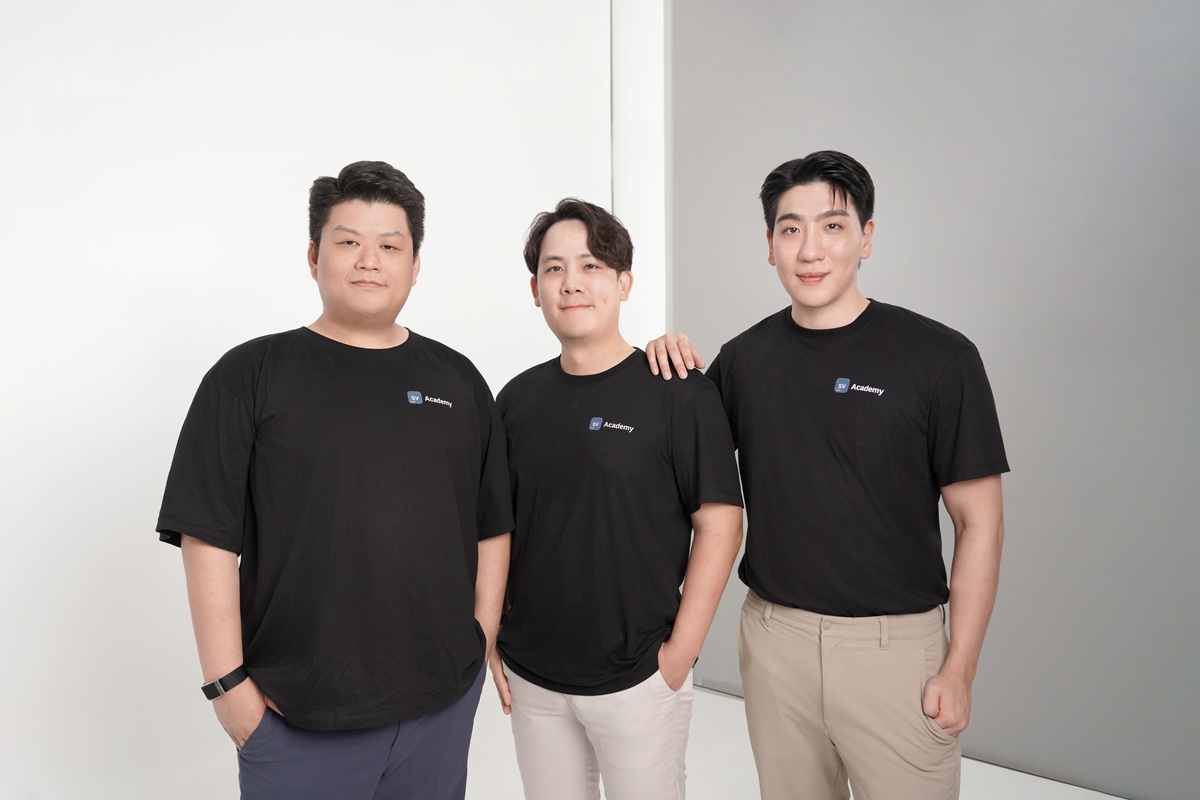 3 ผู้บริหารและร่วมก่อตั้ง ชาลี พิสุราช , ไกรรัตน์ ไมรินทร์และ พรหม ปาลเดชพงศ์.jpg