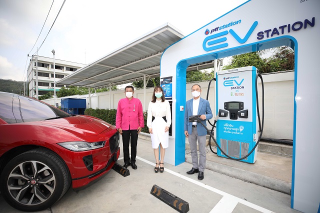 PTT Station - EVLOMO ร่วมนำร่องสร้างเครือข่าย EV Station