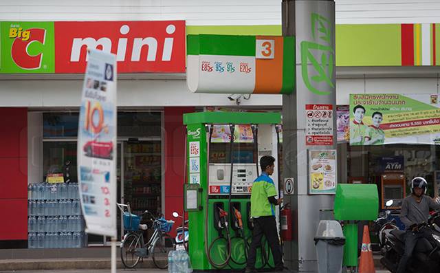 เซ็นทรัลชนทีซีซีกรุ๊ป ดัน “ท็อปส์-แฟมิลี่มาร์ท” ไล่บี้บิ๊กซี