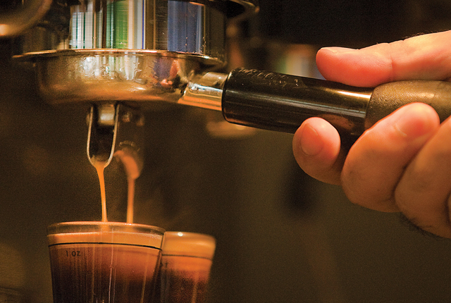 ตลาดร้านกาแฟพรีเมี่ยม ทั้งเดือด ทั้งขม...แต่เย้ายวน