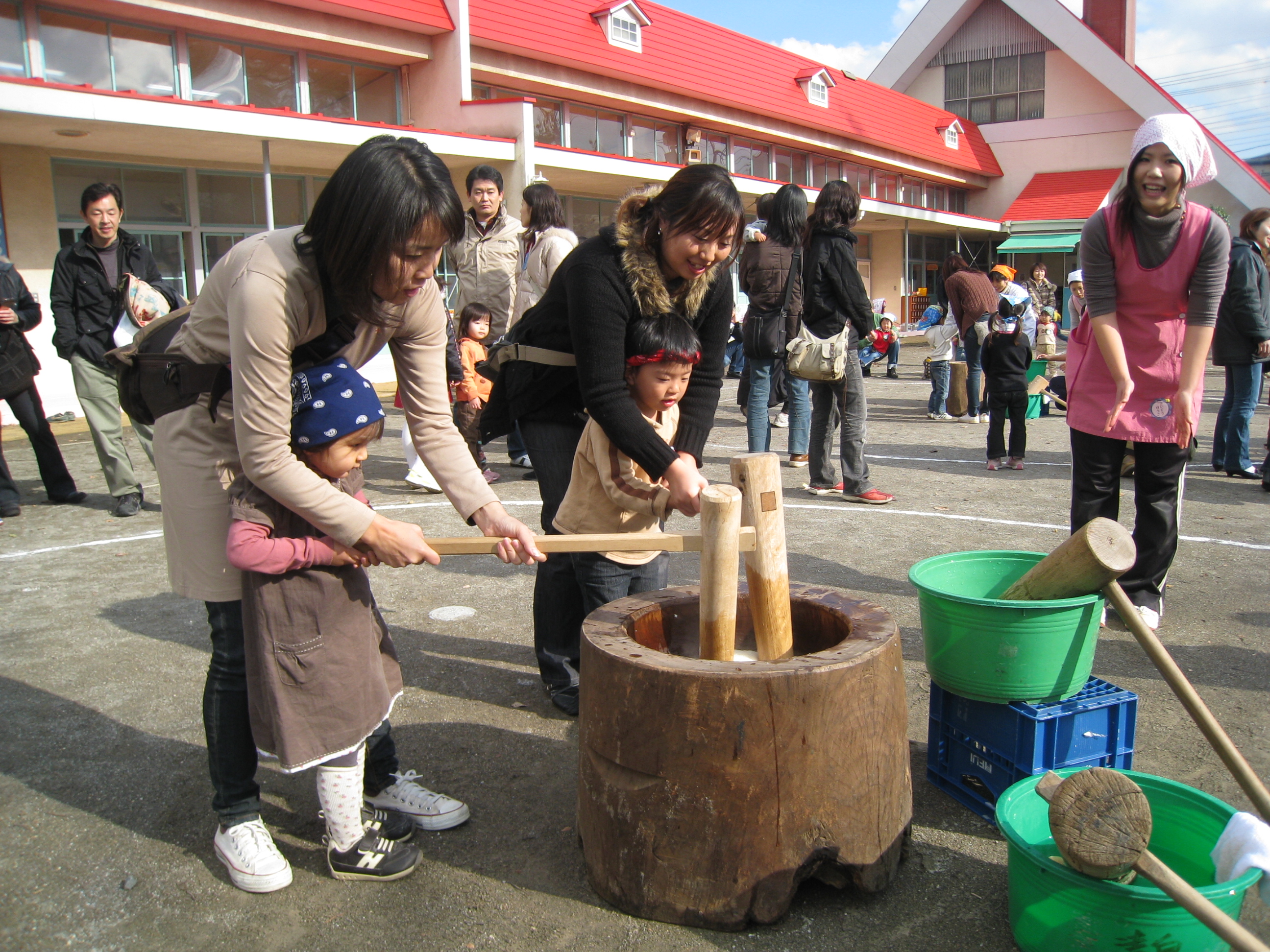 MOCHIKO: โมจิความสุข