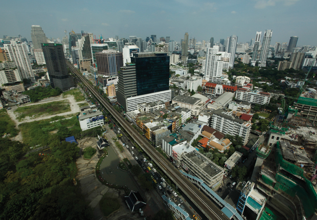 ค้าปลีก ดิ้น-สู้-ฟัด เร่งชิงพื้นที่เสริมจุดขาย