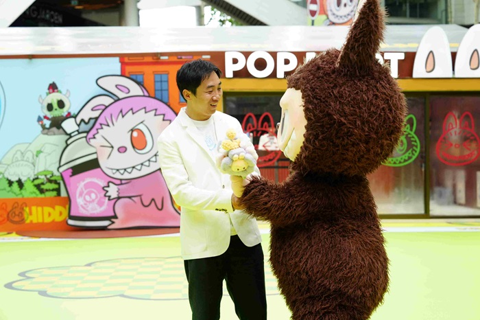 ตามคำเรียกร้อง ป๊อป มาร์ท สร้างปรากฏการณ์ครั้งใหญ่!! เปิดตัว POP MART CONCEPT STORE @MEGABANGNA ในธีม LABUBU ครั้งแรกของโลก