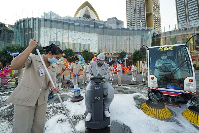ไอคอนสยาม จัด “MEGA BIG CLEANING DAY” ยกระดับมาตรการป้องกันโควิด-19 ขีดสุด