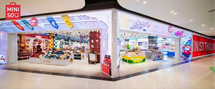 MINISO เปิดแฟลกชิปสโตร์ใหม่ พร้อมกล่องสุ่มตุ๊กตาไวนิลคอลเลกชันล่าสุด ครั้งแรกนอกจีน