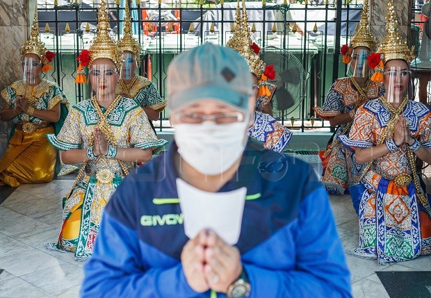 ผ่อนปรนคลายล็อกดาวน์ กับความเสี่ยงโควิด-19 ระบาดซ้ำ