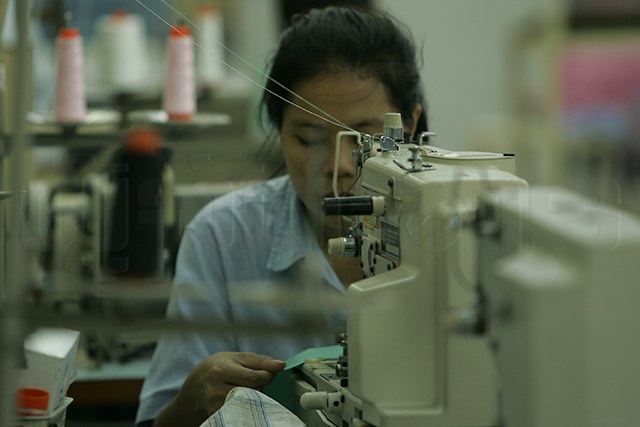 ธุรกิจไทยยังทรุดหนัก ทุกสำนักปรับลด GDP ติดลบ
