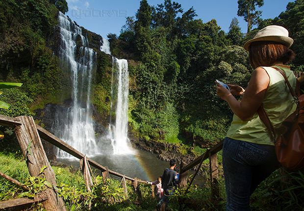 น้ำตกตาดเยือง ปราสาทวัดพู มนต์เสน่ห์แห่งลาวใต้