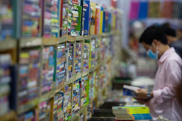 ความท้าทายของอุตสาหกรรมหนังสือ จะหมุนอย่างไรเมื่อไลฟ์สไตล์คนเปลี่ยนแปลง