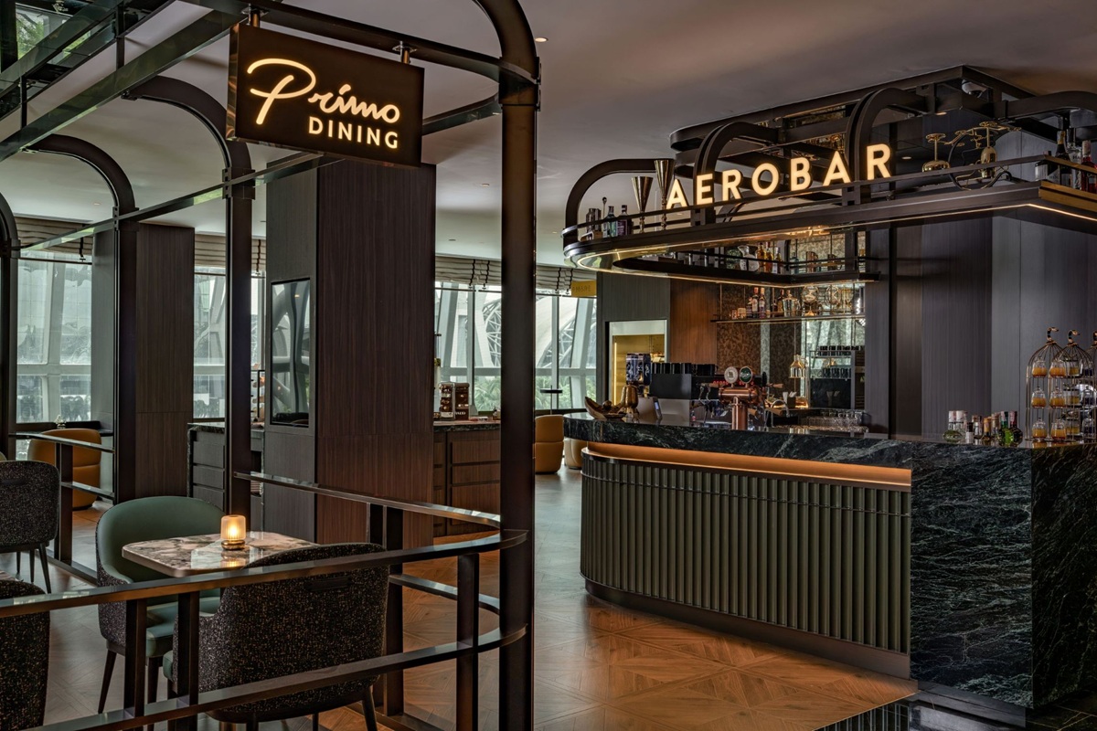 Plaza-Premium-First_AeroBar_0.jpg