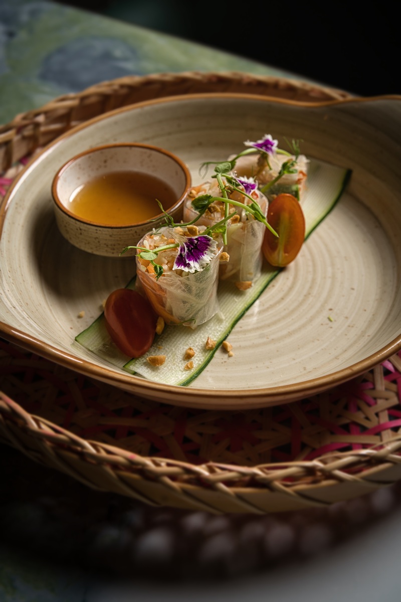 Plaza Premium First_BKK_Som Tum Roll.jpeg