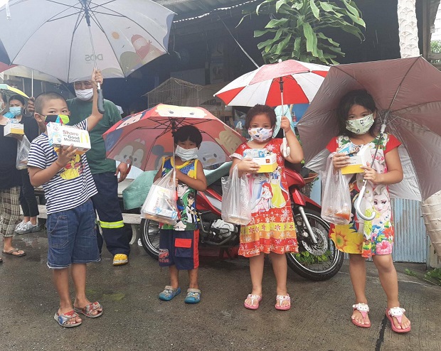 มูลนิธิ โรนัลด์ แมคโดนัลด์ ส่งต่อความช่วยเหลือสู่ชุมชนอิ่มท้องพร้อมอิ่มใจ สู้วิกฤติโควิด-19