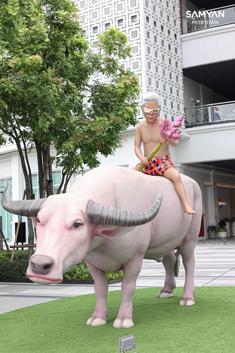 สามย่านมิตรทาวน์ชวนมิตรชมผลงานน้อง “ควาย - คลาม” 1 ในผลงานศิลปะจากศิลปินระดับโลก