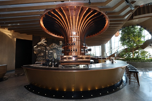 สตาร์บัคส์ เปิดร้านสาขาแห่งใหม่ใหญ่สุดในไทย ที่ไอคอนสยาม