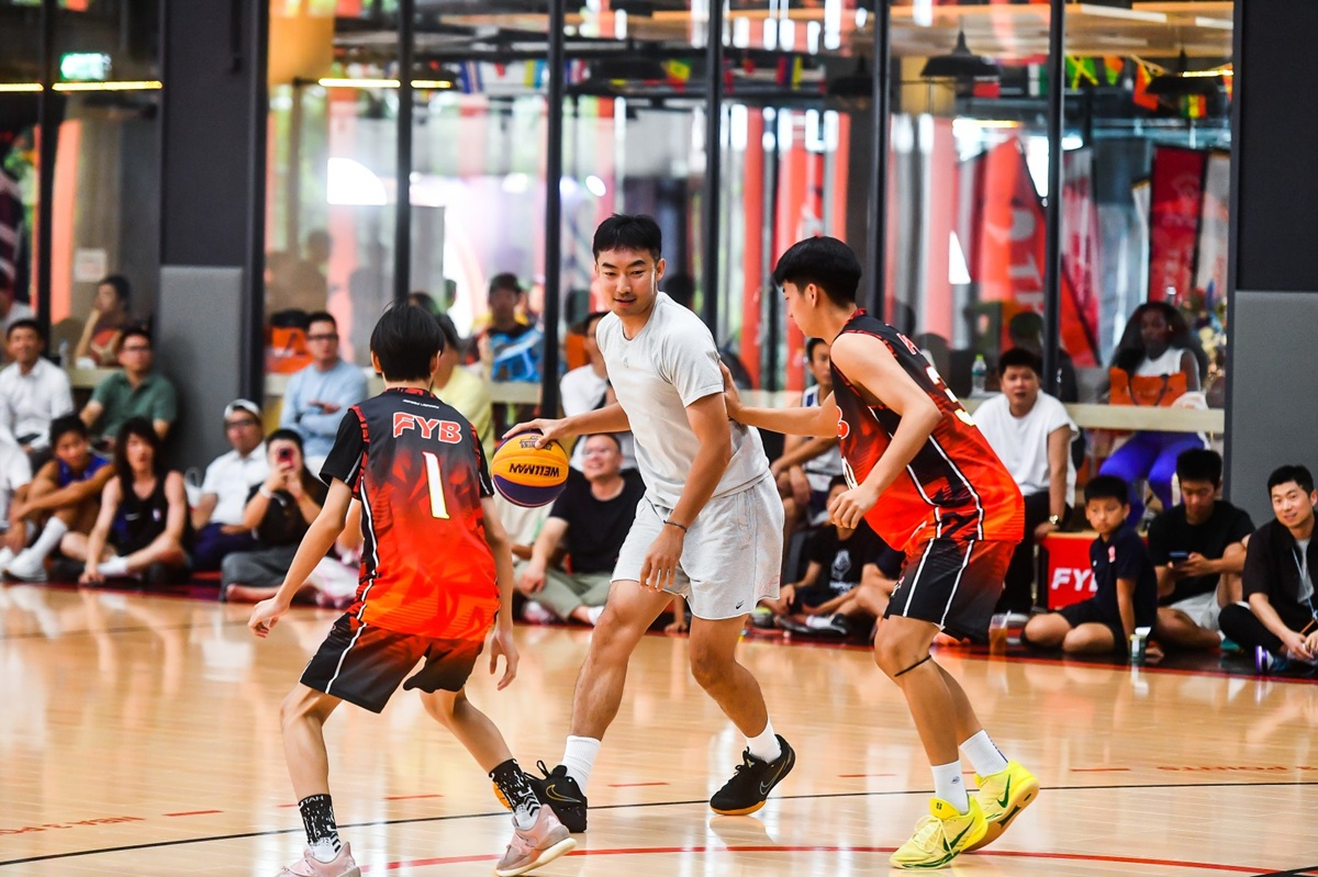 THE O2 BANGKOK & Sapsiree Badminton Academy (4) - Copy.jpg