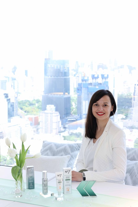 No7 เปิดตัว “No7 Future Renew” เทคโนโลยีแรกของโลก Pepticology™
